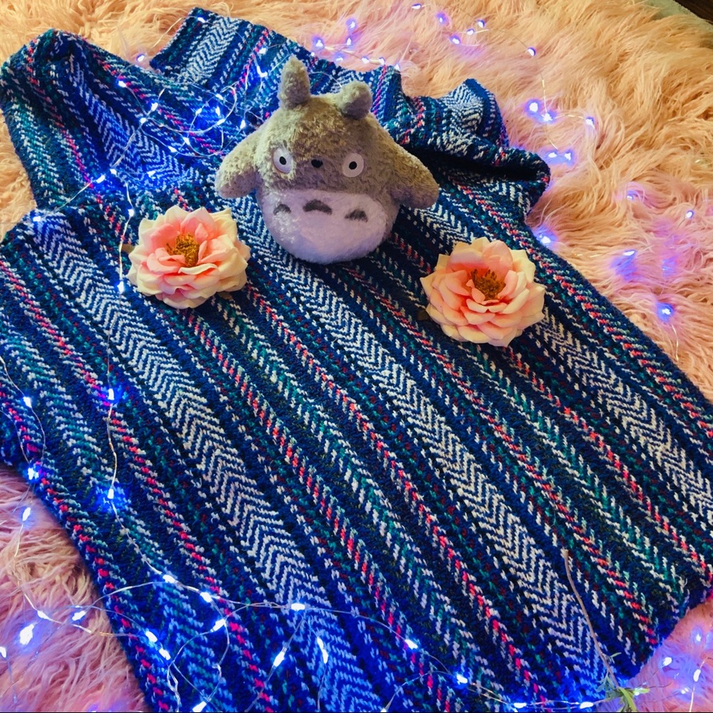 Beautiful Colorful Pancho Hoodie - Picture 6 of 7